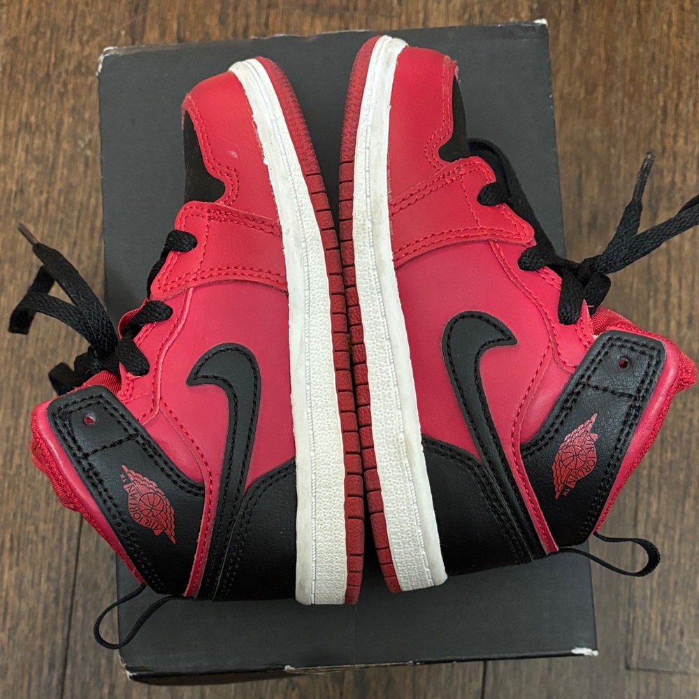 Jordan 1 Mid - Picture 5 of 10